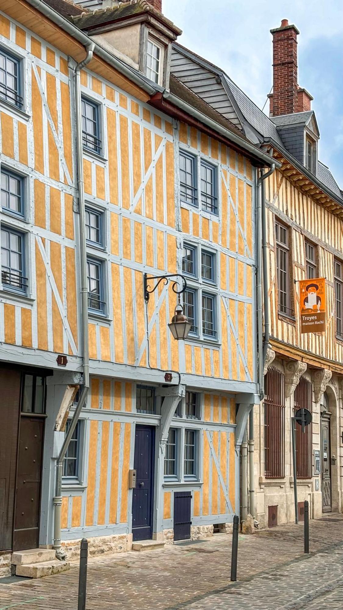 Le Loft Brunneval - Refuge Arty Du Xvie Siecle Appartement Troyes Buitenkant foto